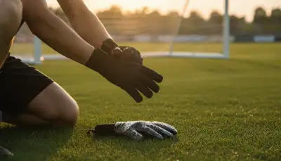 Torwarthandschuhe: Training und Spiel